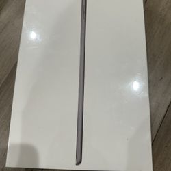 iPad  9th Generation Wi-Fi 64GB 