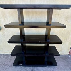 Kiko Wall Decoration Stand