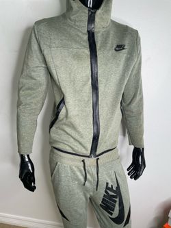 Nike tech