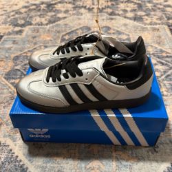 Adidas Shoes Size 5.5