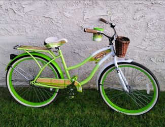 Women's huffy panama jack 26" Beach Cruiser bike bicicleta basket