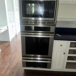 Microwave Oven  Thermador