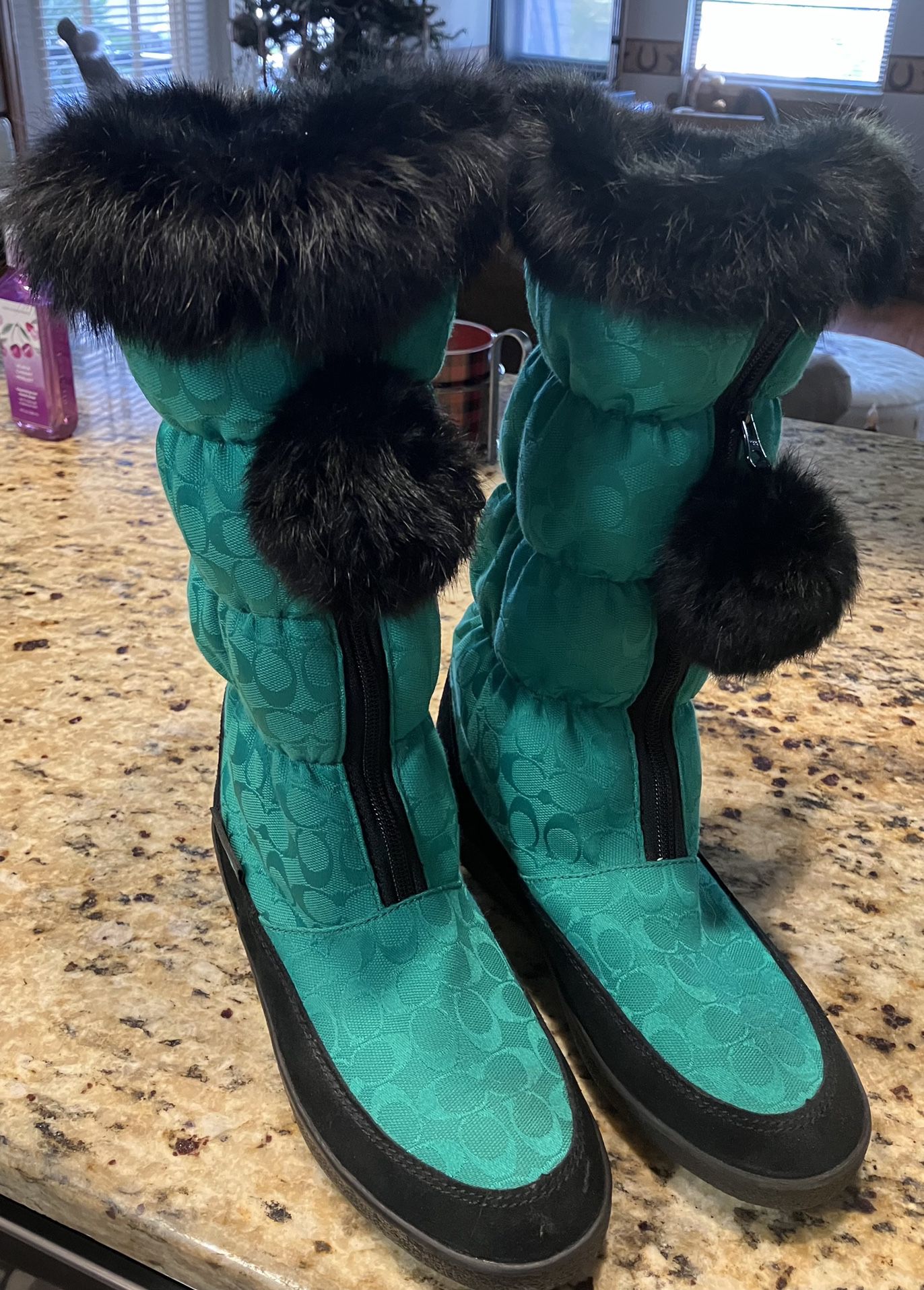 Like New Coach Boots  Teal With Black Fur