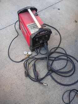 LINCOLN POWER MIG 210 WELDER