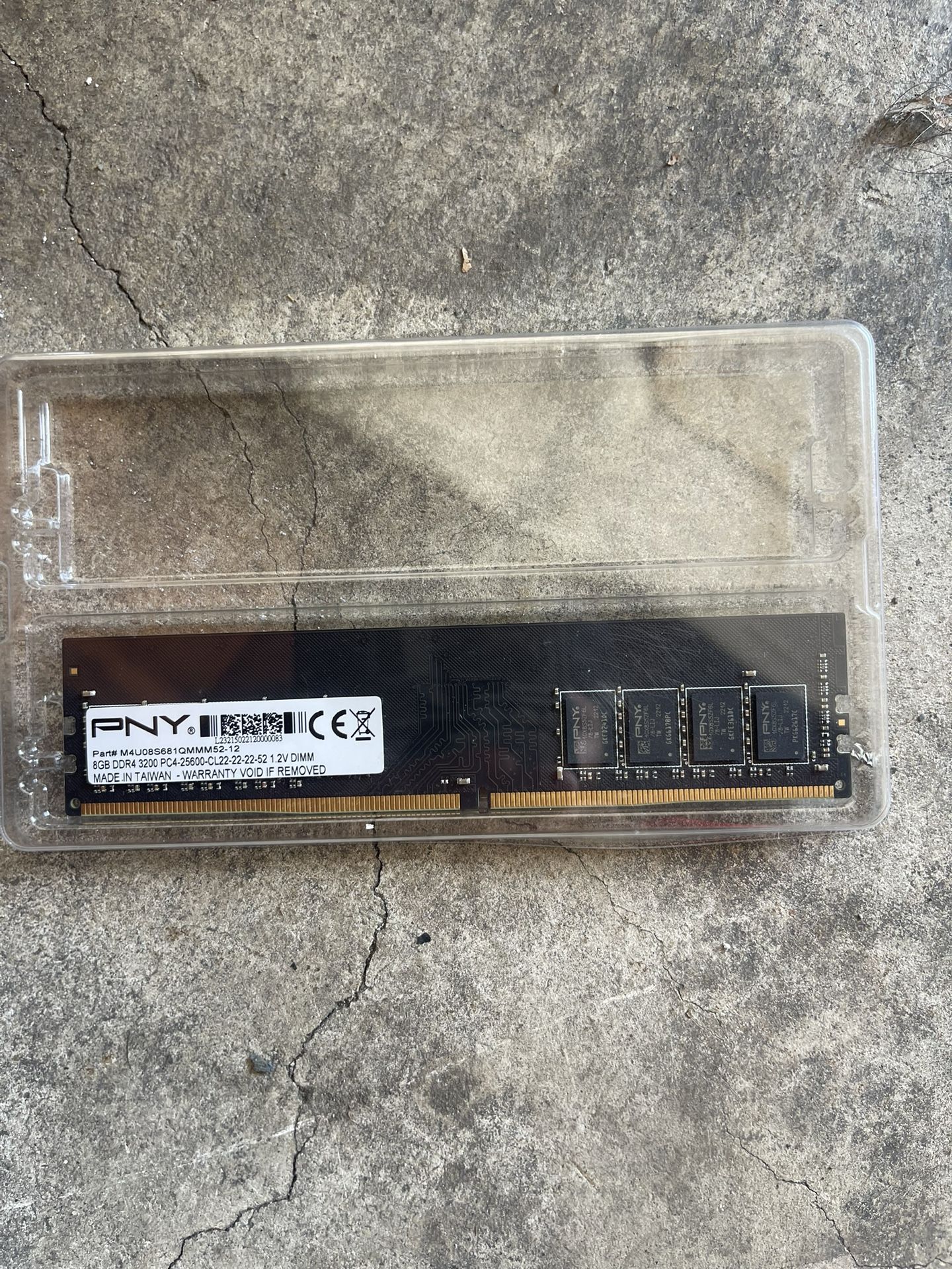 PNY 8GB DDR4 3200MHz RAM Stick (PC4-25600)