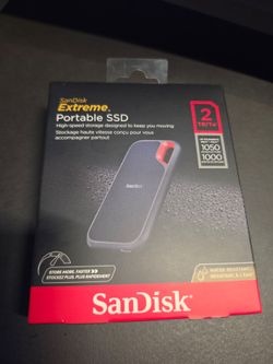 Sandisk 2TB Extreme Portable SSD SDSSDE61-2T00-G25