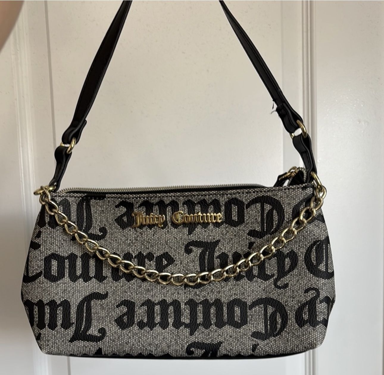 Juicy Couture Purse with gold chain