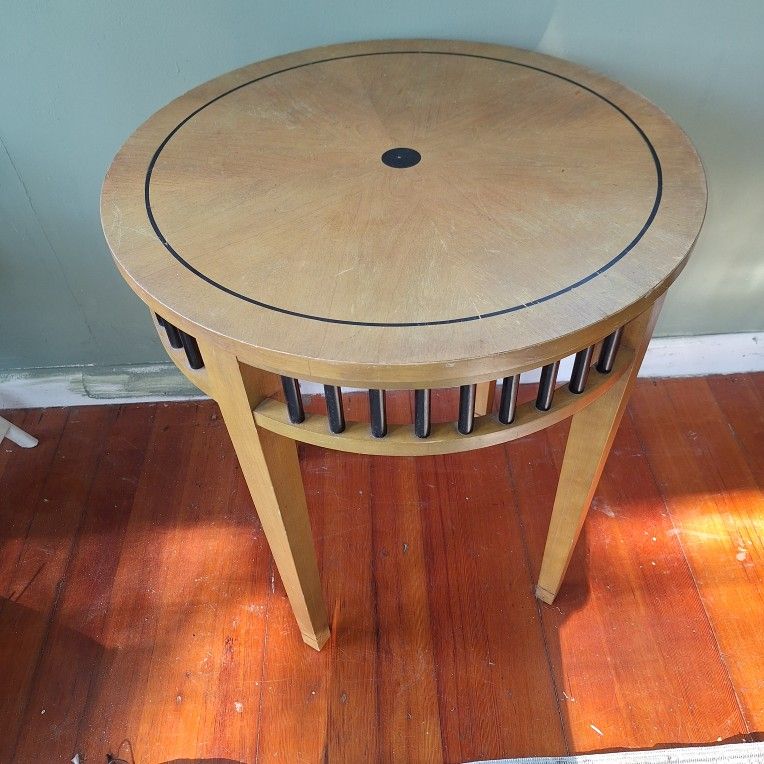 "Curly" Side Table