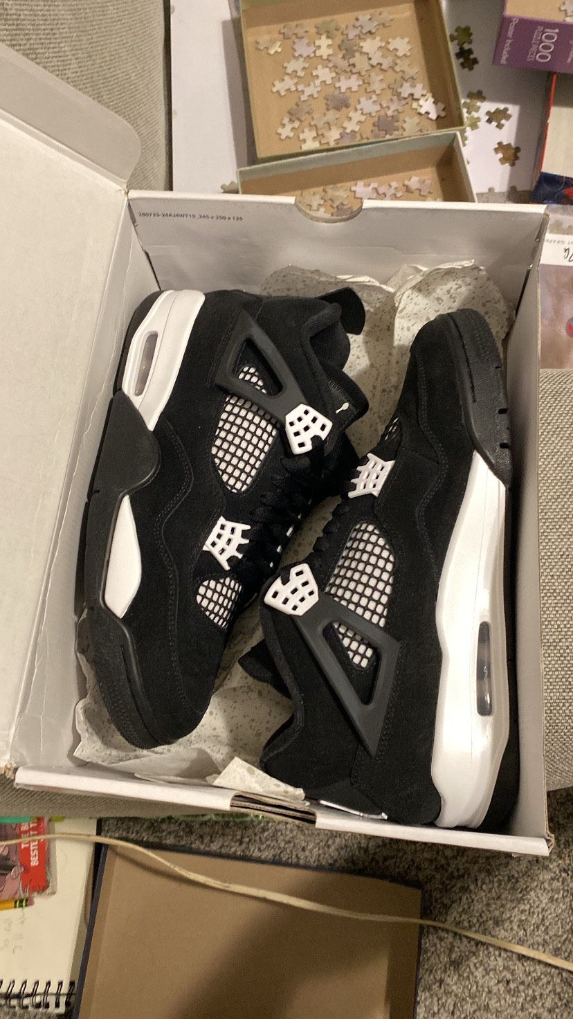 Jordan 4 Size 10