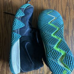 Nike Kyrie 4 ‘Dark Obsidian’ Think Twice US Mens Size 12 