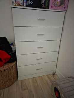 Dresser