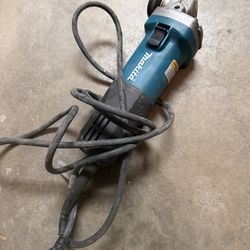 Makita grinder