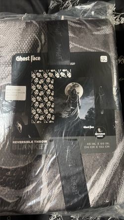 Scream Reversible throw blanket