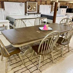 Jack Gray/Brown Keyhole Dining Room Set (Dining table and Chairs)