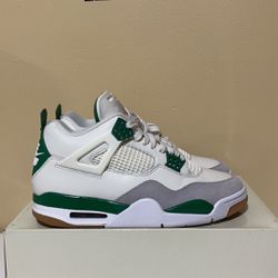 Jordan 4 Pine Green Size 9 