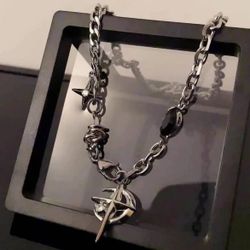 Star Pendent With Charms