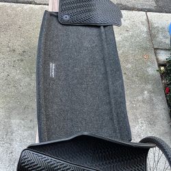 Original 2023 VW Atlas Cargo Mat And Floor Mats 