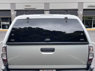 Leer 100XR Camper Shell w/ Thule Tracker II Racks - Fits Toyota Tacoma Short Bed