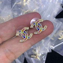 Hermosos aretes alta calidad no se asen feos