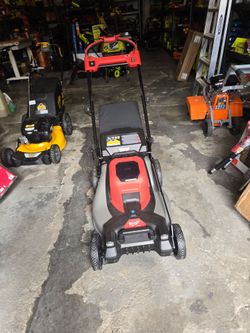 Milwaukee Lawnmower panchos tools