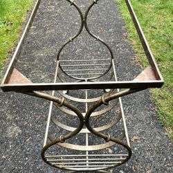 Cute Metal Magazine Rack /Side  Table  / Needs New Glass Top / Or Fire Wood 🪵 Holder