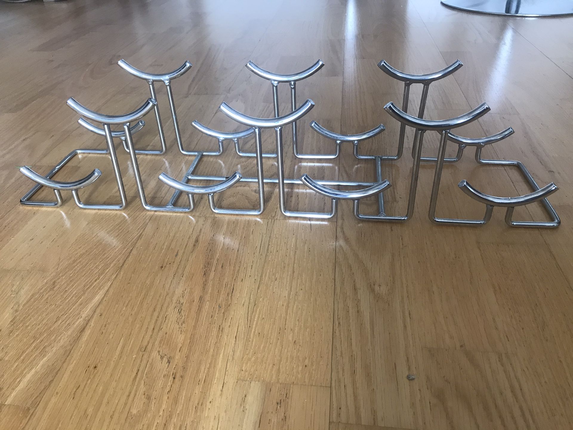 Elegant 7 bottles wine rack With 4 Wine Glasses