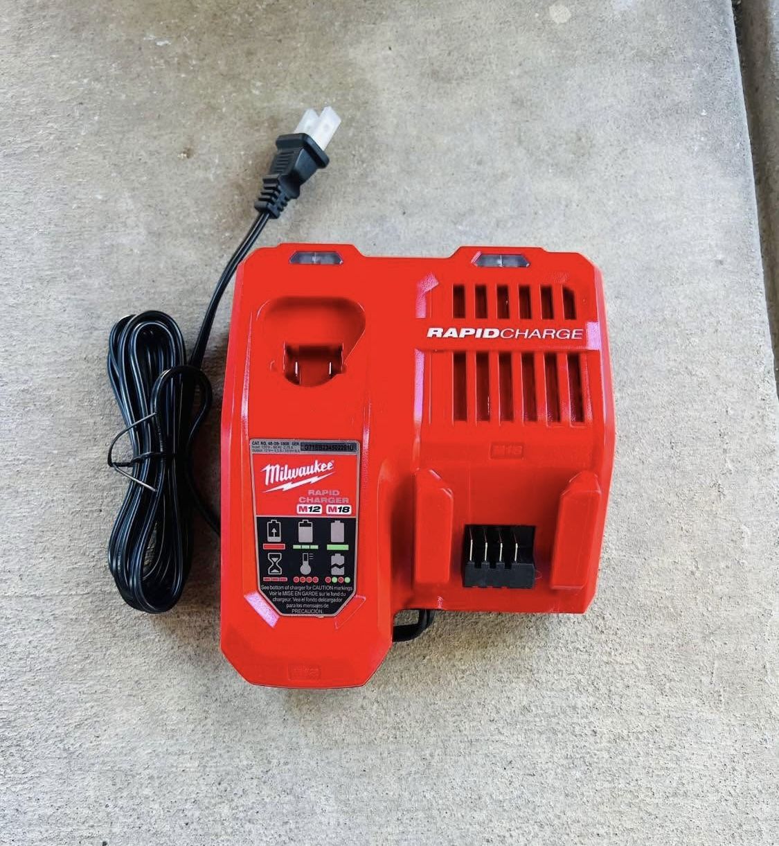 Milwaukee M12 and M18 Rapid Charger New !!!