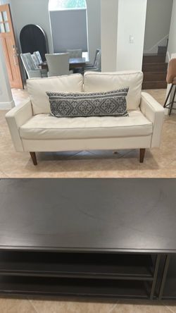 Beautiful White Leather Couch – Almost New!