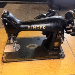 Vintage Singer Sewing Machine / Maquina De Coser Antigua De Marca Singer