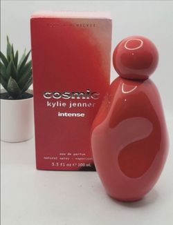 KYLIE COSMETICS
 
Cosmic Kylie Jenner Intense Eau de Parfum

3.3 fl