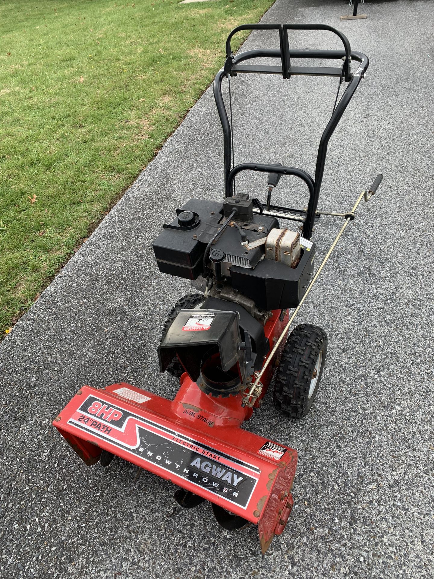 Agway, 8HP, 24 Inch Snow Blower