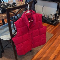 Lands End Women’s Vest. Large