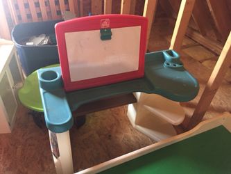 Kids art and craft desk/organizer