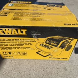 DEWALT 4.5 Gal. Portable Electric Air Compressor