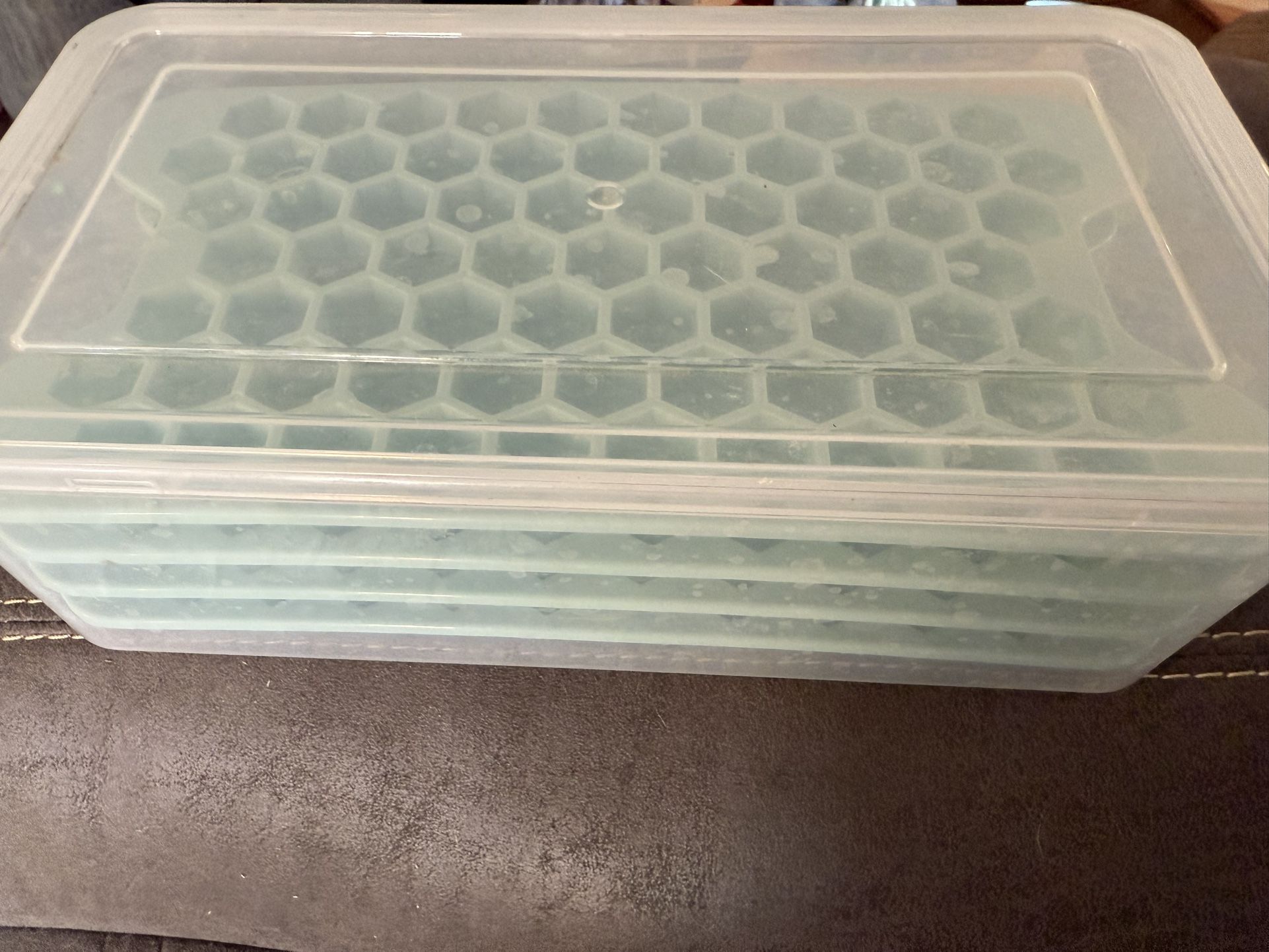 Ice Tray- Tiny Cubes
