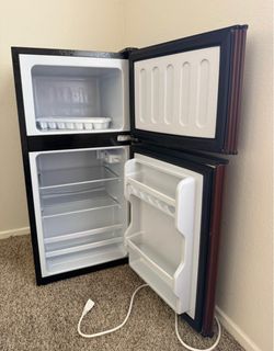 Mini fridge