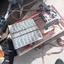 9-Amp 7 in. Blade Corded Wet Tile Saw No Stand Legs Or Pump Works Cheap Tile Saw