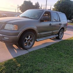 2004 Ford Expedition