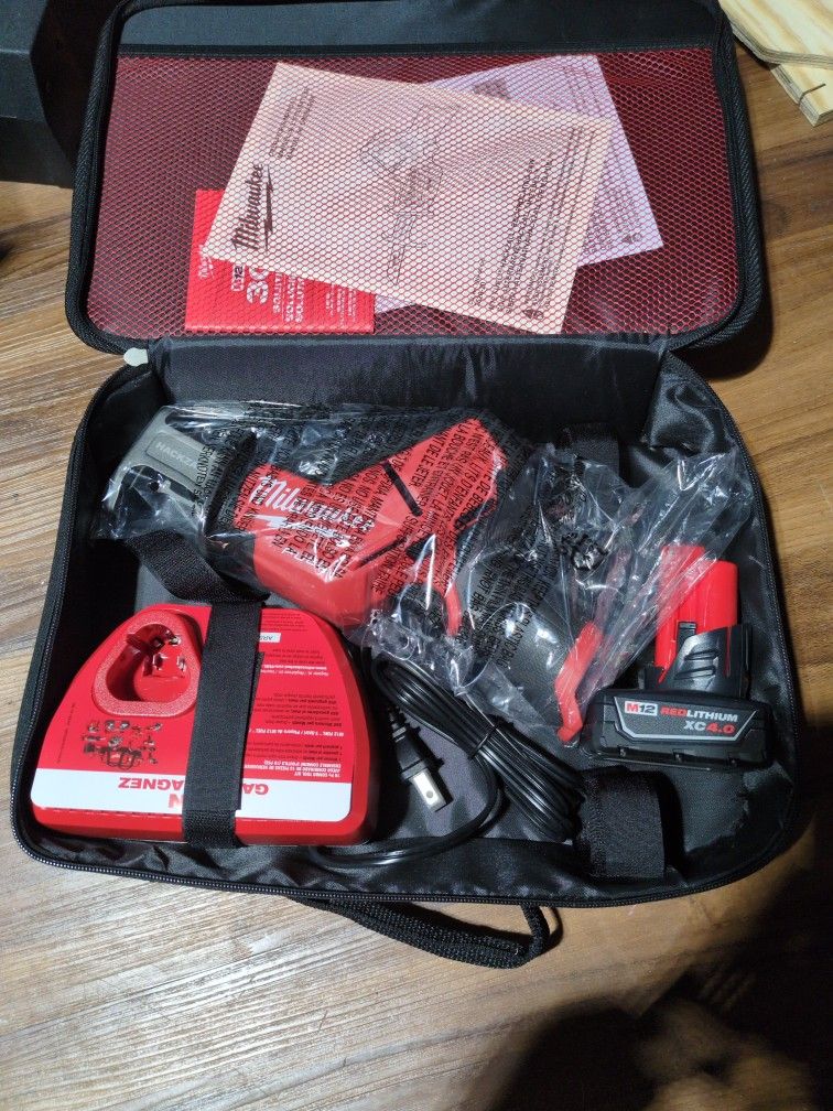 M12 Hackzall