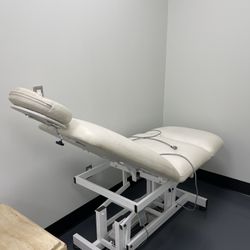 Adjustable Massage Bed