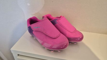 Pink soccer cleats - toddler size 9
