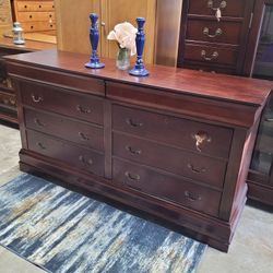 GOOD LOOKING DRESSER 