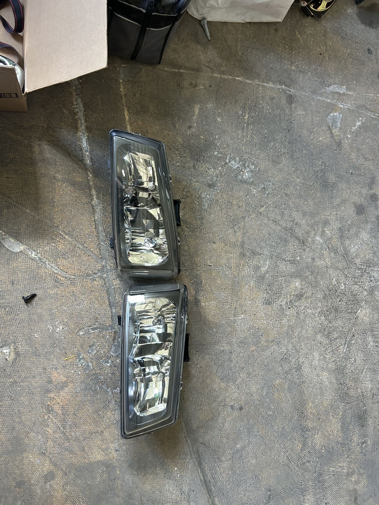 03-06 Cateye Headlights