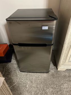 Euhomy Mini Fridge with Freezer