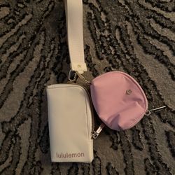 lululemon wristlet 