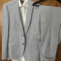 Double Breasted Seersucker Men’s Suit size 38R