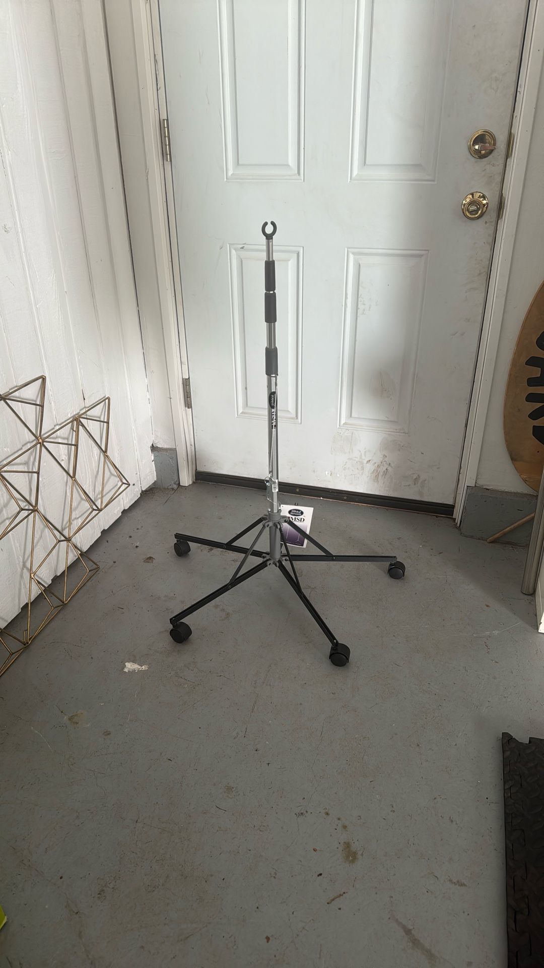 New Medstream IV Pole With Wheels