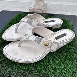 Louis Vuitton Damier Azur Sandals for Sale in Escondido, CA - OfferUp