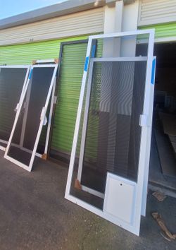 Sliding screen doors