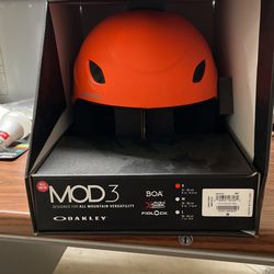 Oakley MOD 3 Helmet